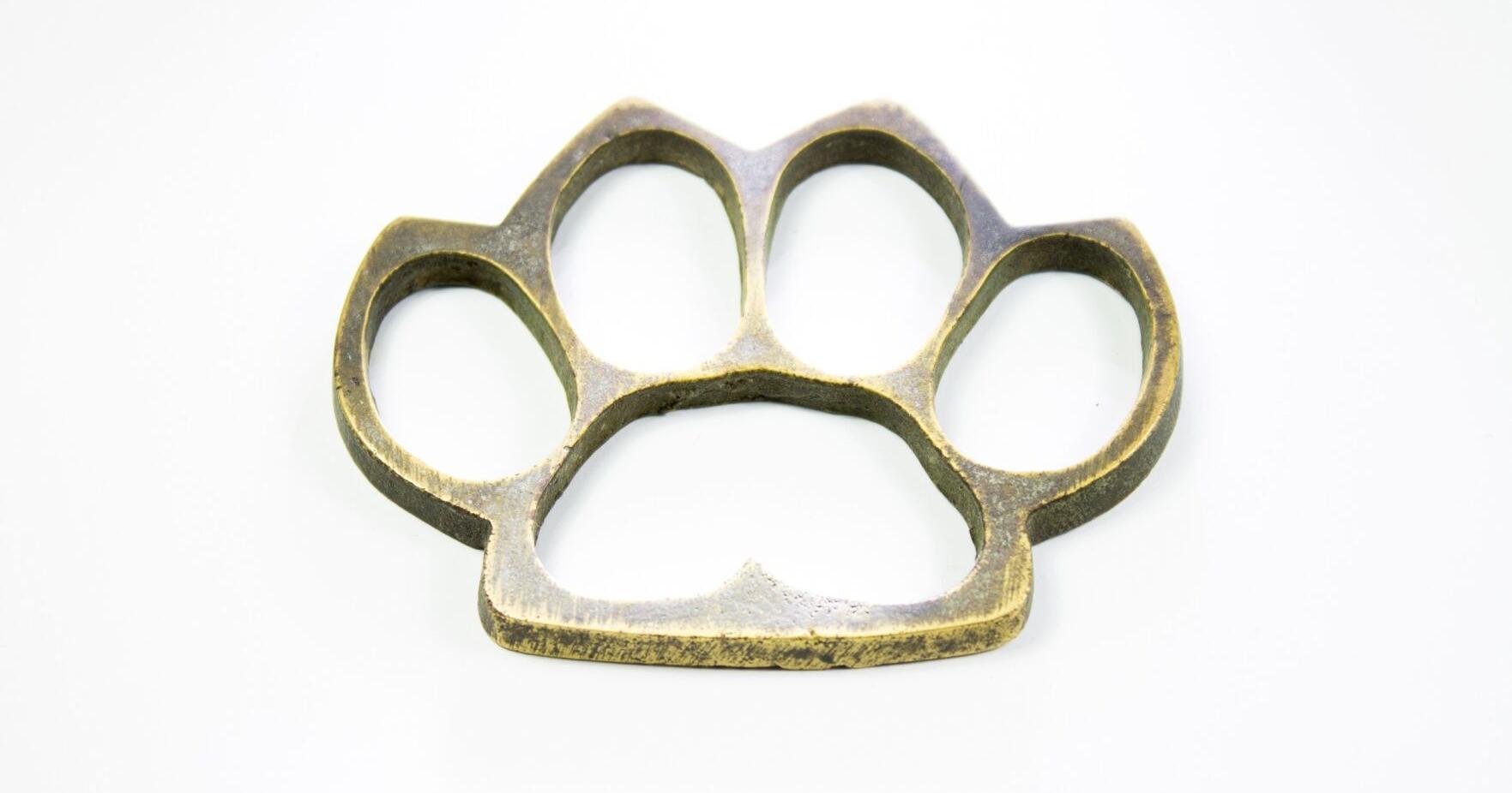 Council to consider under-18 brass knuckles ban - Vimarsana News