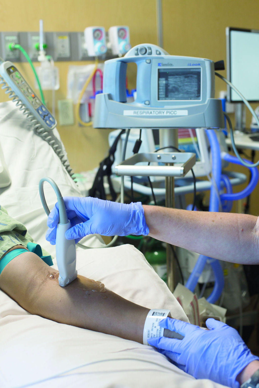 Specialized nurses help Banner patients Arizona