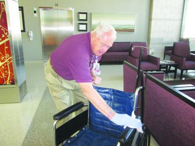 Mesa Man Volunteers To Help Cancer Patients East Valley Local