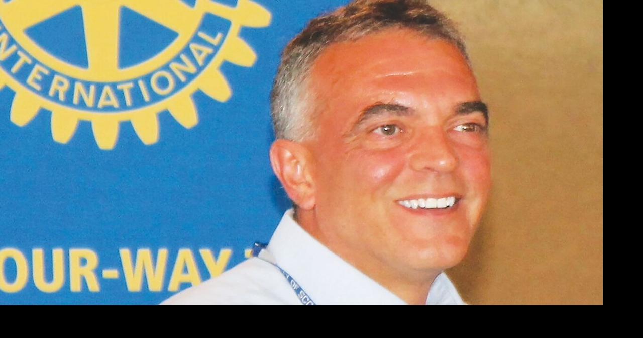 Short ‘retirement,’ long salary for city manager |
