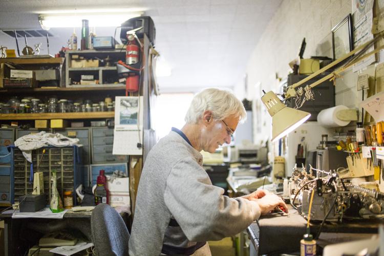 Typewriter shop takes customers back in time Arizona