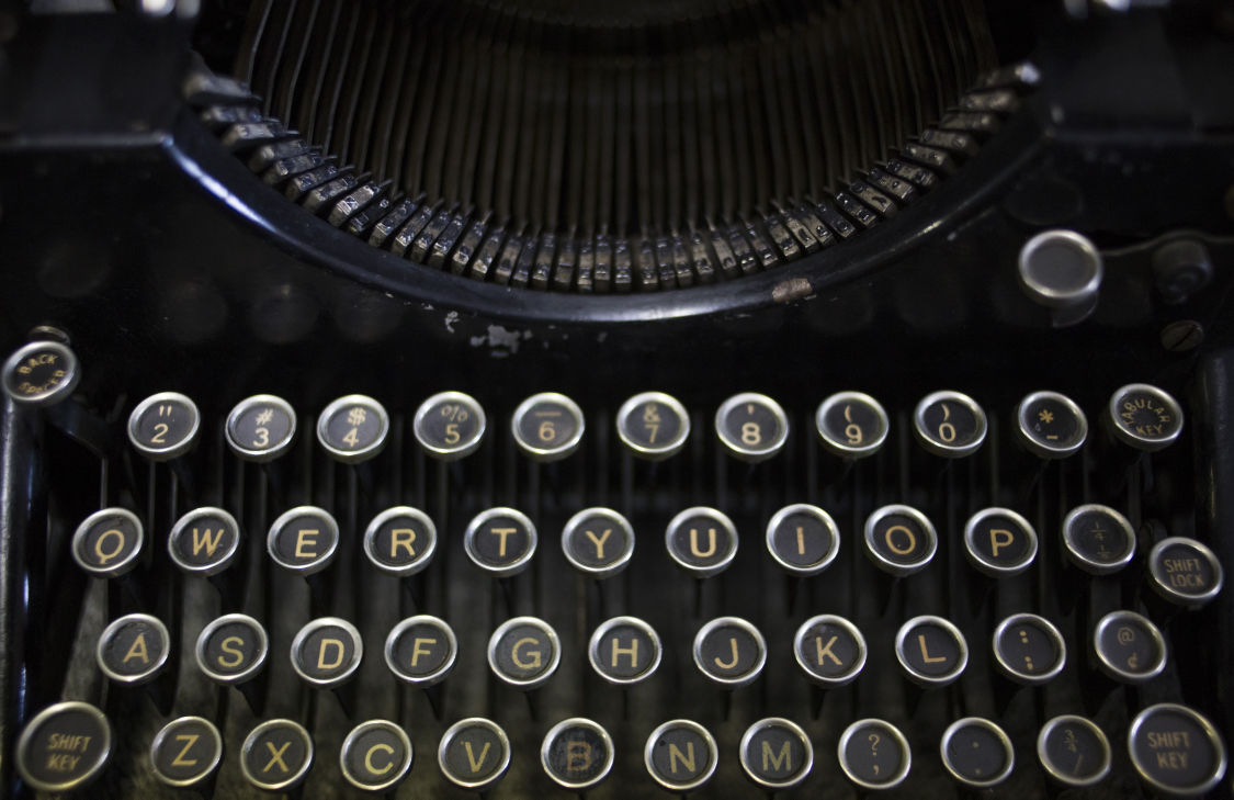 Typewriter shop takes customers back in time Arizona