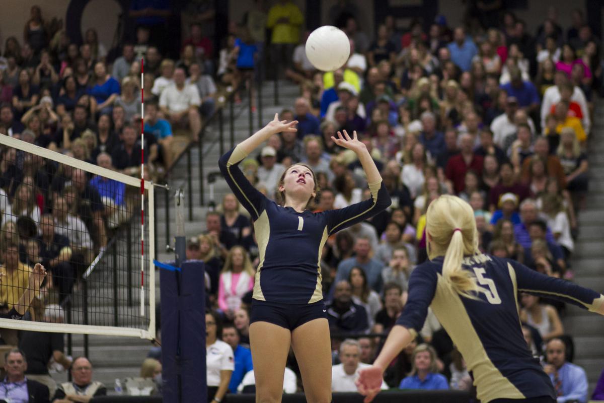 Photos DV vs Hamilton volleyball Photos & Video