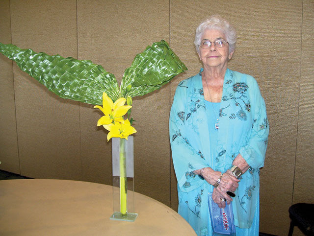 Ikebana group presents flower arrangement show State