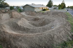 Bmx Track In Gilbert Yard Irks Neighbors News Eastvalleytribune Com