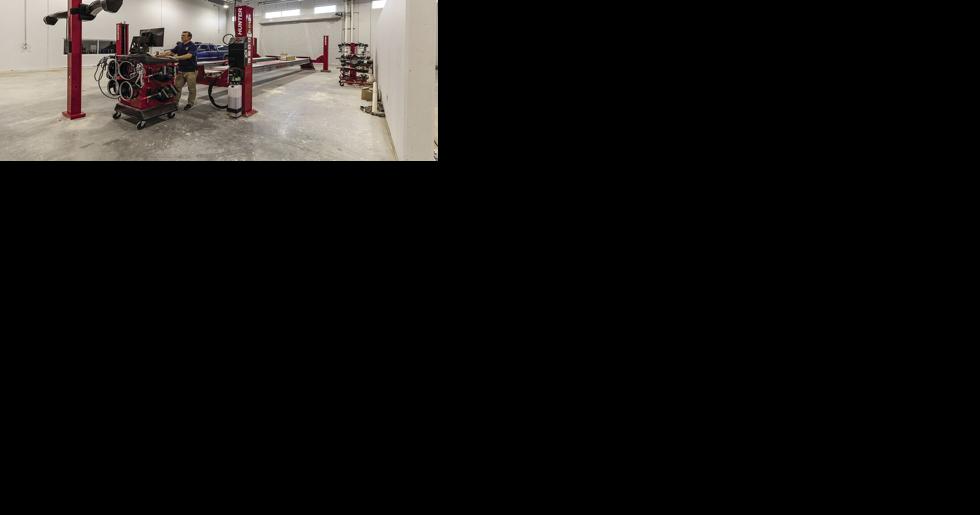 '223,000 square feet of opportunity' open in Mesa | | eastvalleytribune.com - Vimarsana News