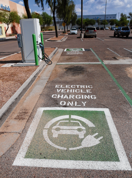 Arizona Mills opens zippy new electric vehicle charging stations