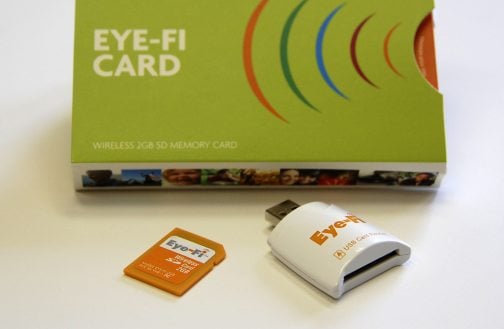 Eye-Fi memory card avoids cable snarl 