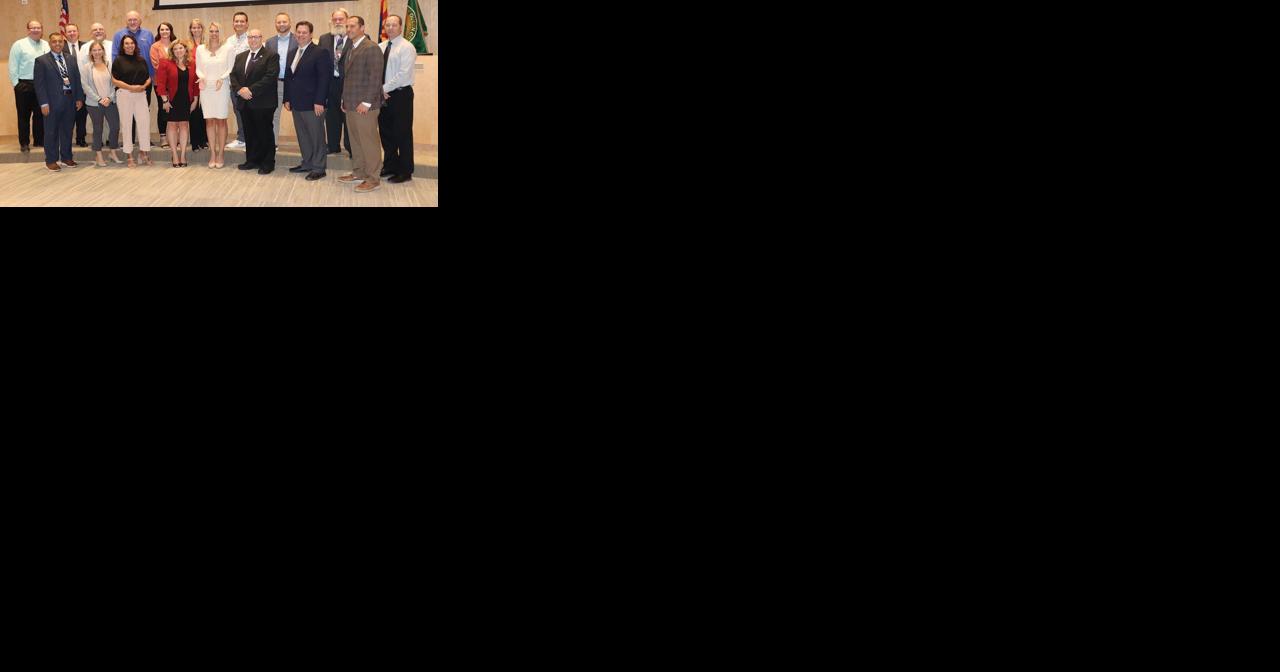 Mayor receives award from manufacturing nonprofit - Vimarsana News