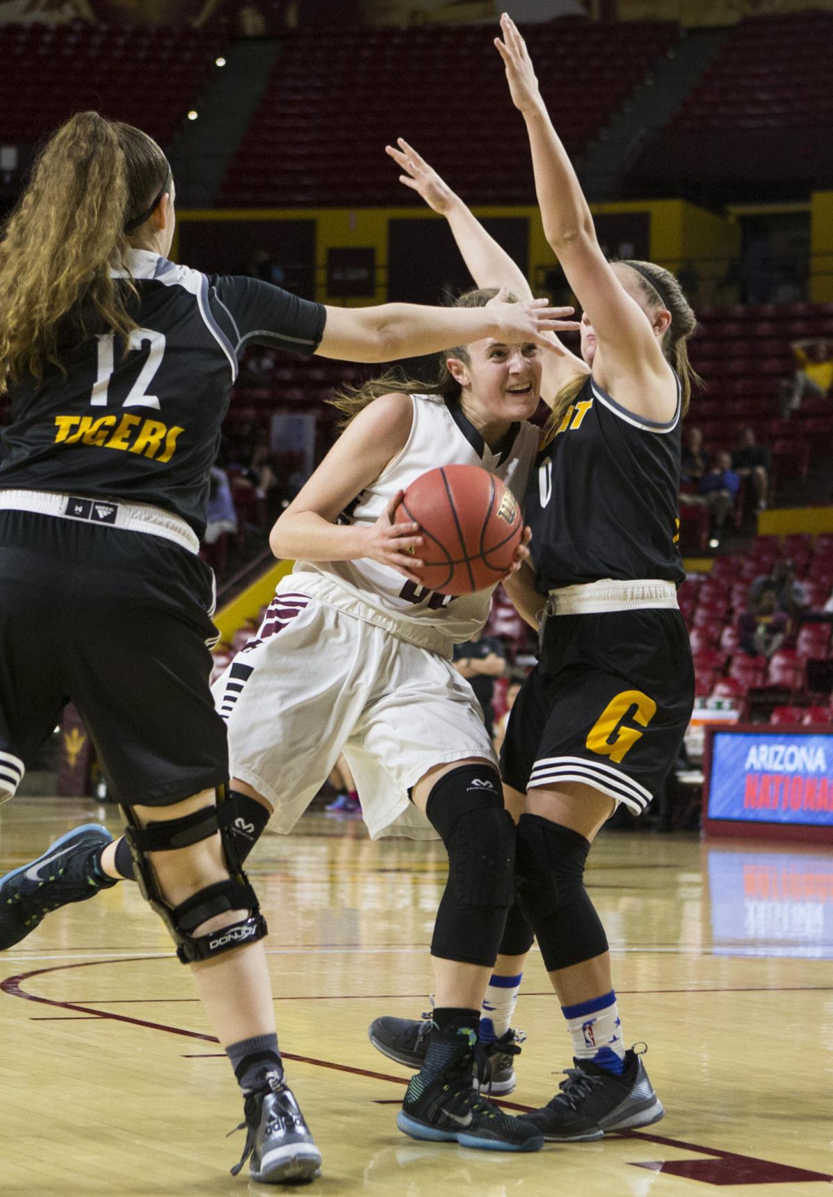 Girls State Basketball Hamilton Refuses To Go Home Against