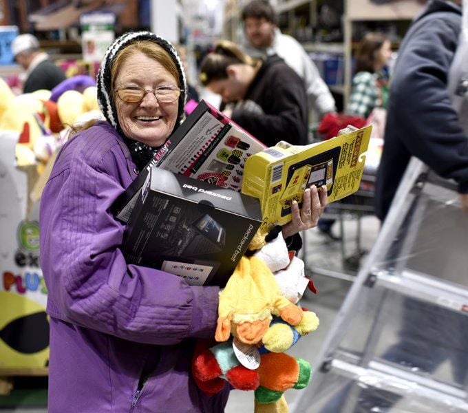 Black Friday a holiday tradition for local shoppers | Local News | www.waterandnature.org