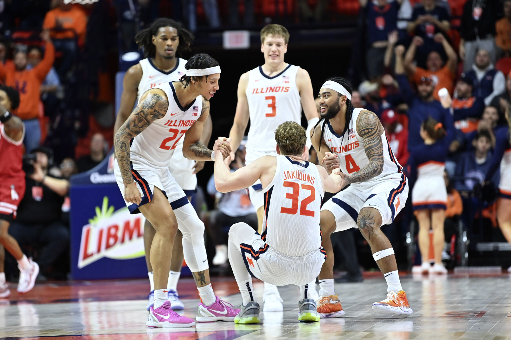 Kasparas Jakucionis Scores 24 Points And Tre White Has 23 As Illinois ...