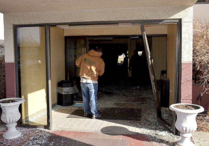 Car Crashes Into Lobby Of Comfort Suites Local News