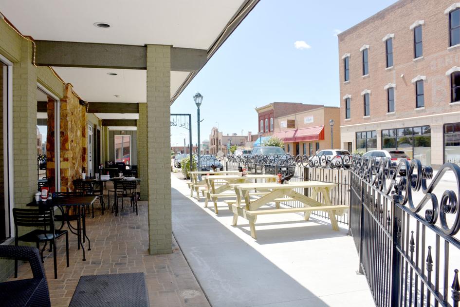 Outdoor Dining Local News Effinghamdailynewscom
