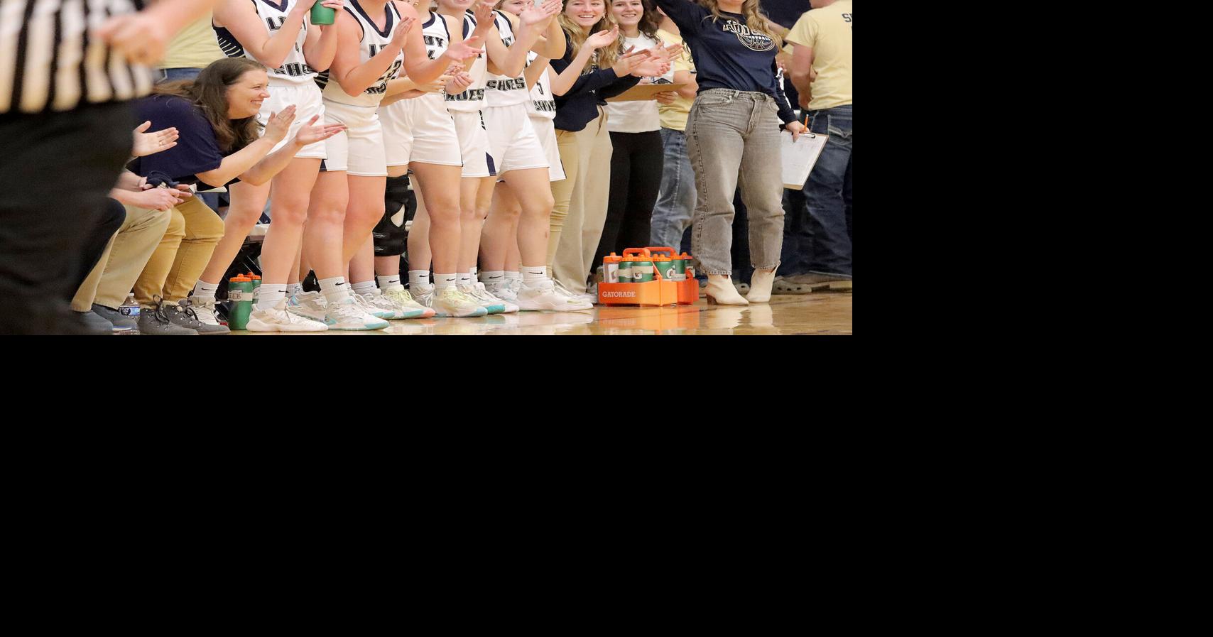 Teutopolis dominates Effingham in Effingham County clash Local Sports