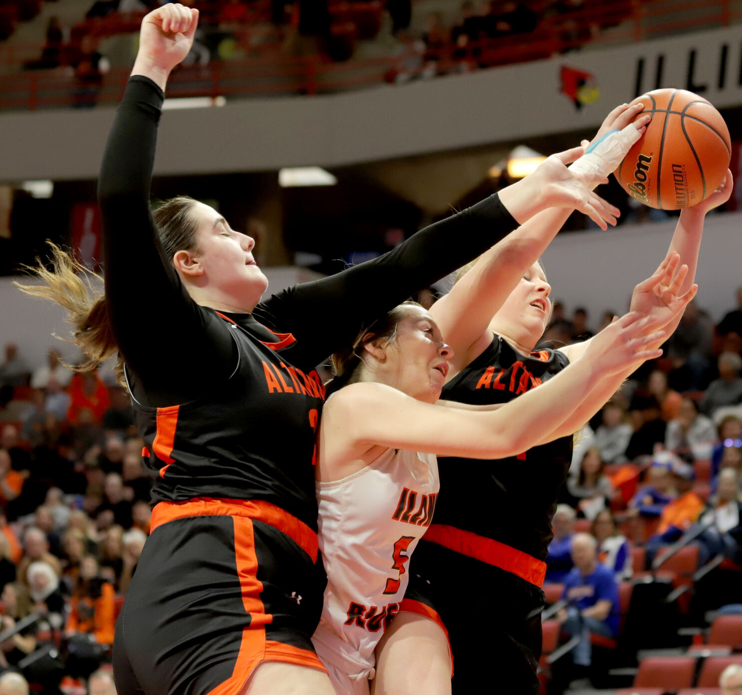 Altamont vs Glasford (Illini Bluffs) State Semifinals: Thrilling Overtime Loss, Lily Luczkowiak’s 27 Points Stand Out
