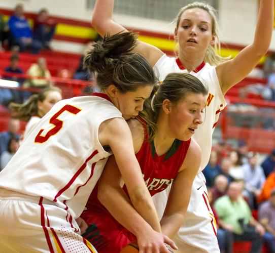 Effingham wins battle of the undefeateds 5746 over Charleston Sports