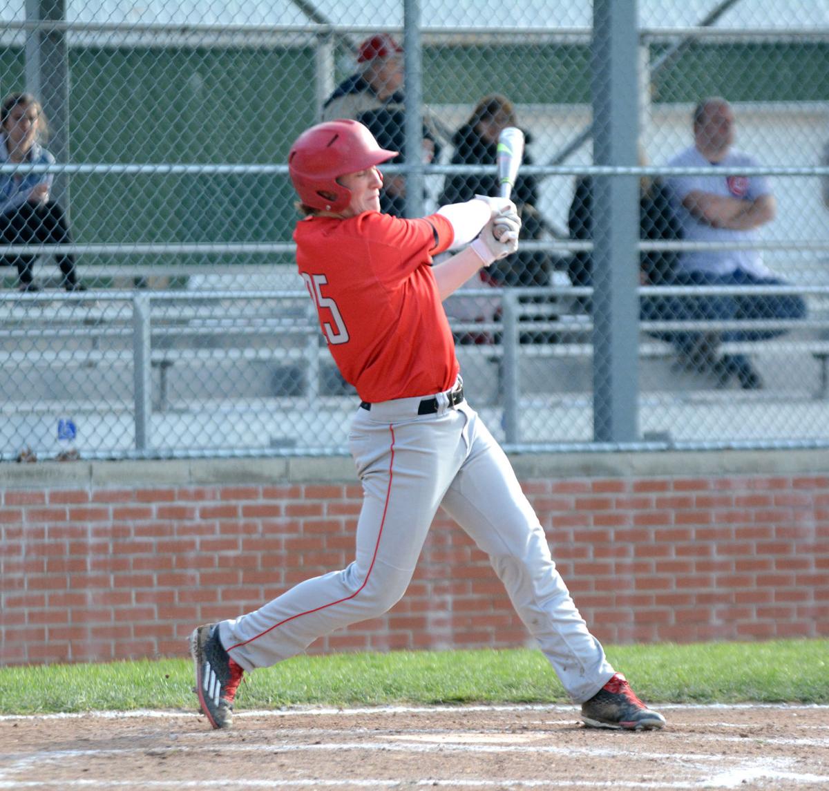 PREP BASEBALL Hull homers as Flaming Hearts down Dieterich 155