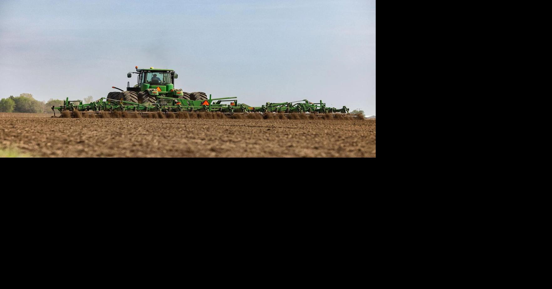 Illinois researchers map farming trends from space