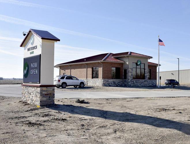 Dieterich Bank opens new facility in St. Elmo Local News