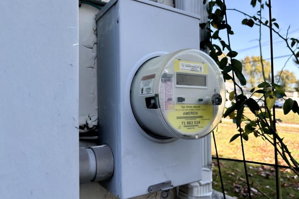 Utility assistance applications open for Illinoisans Local