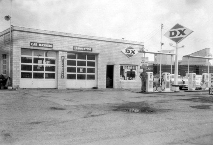 Effingham and Gas Stations Part 2 History