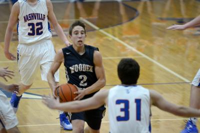 Shoes Sting Hornets As 3 Teutopolis Takes Down 1 Nashville