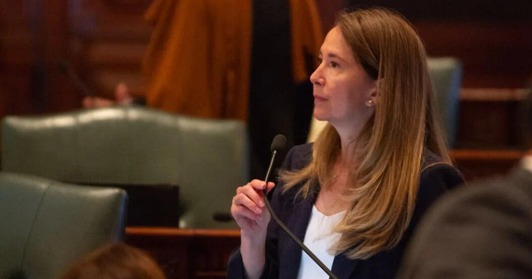 Illinois bill limits how social media companies can target feeds to children