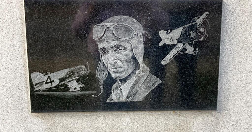 Airplanes and Effingham County: Phase one the early days