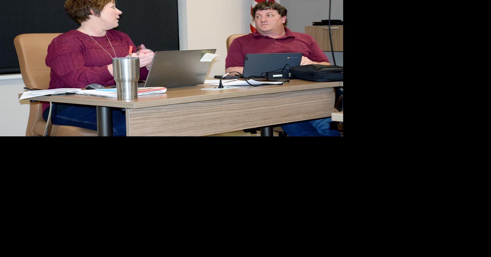 Teutopolis closer to adopting solar ordinance Local News