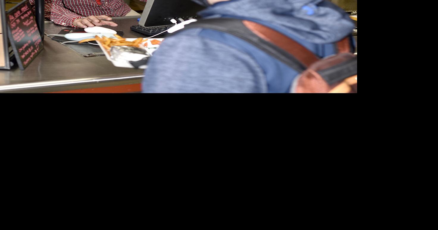 Altamont school board discusses food contract Local News