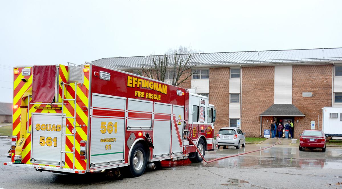 Firefighters respond to apartment fire in Effingham Local News