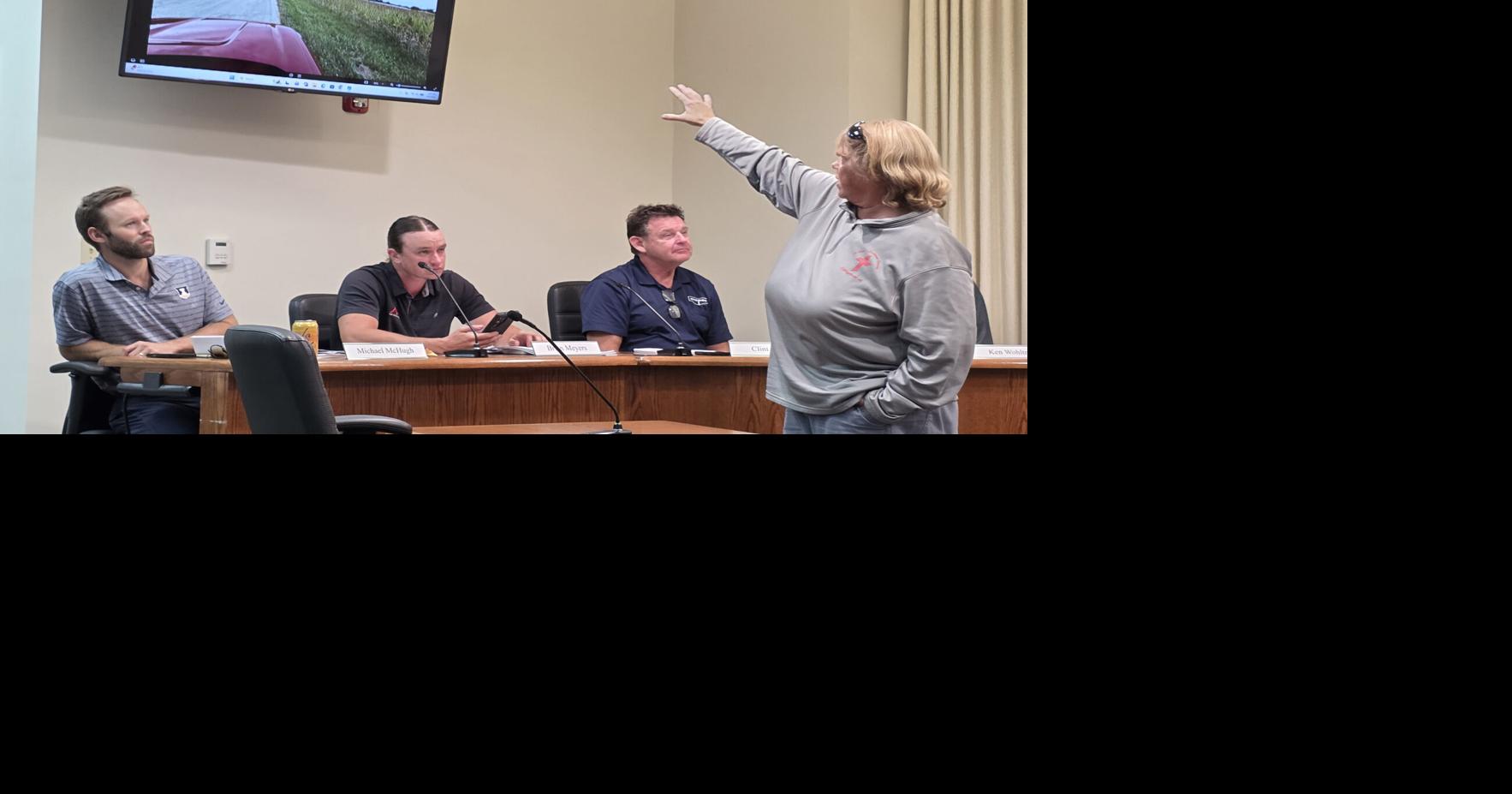 Residents opposing solar project raise concerns during public hearing