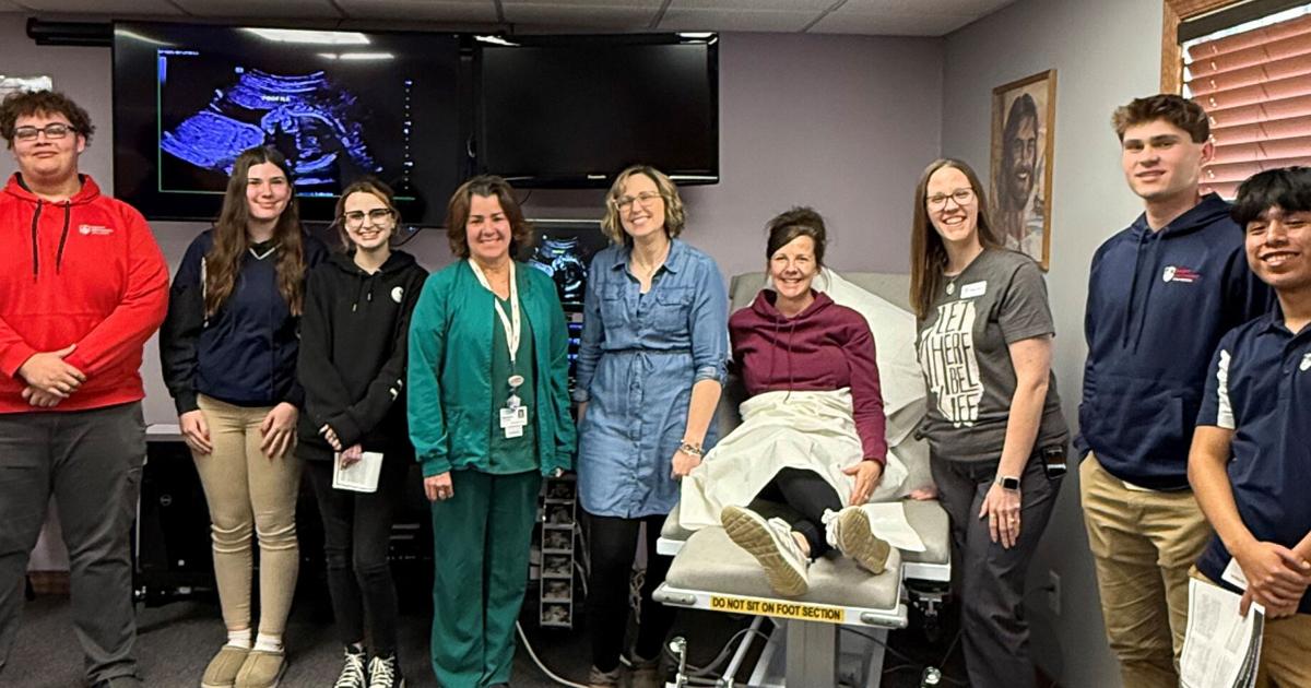 St. Anthony High School Students Experience a ‘Window to the Womb’ Program St. Anthony High School Students Experience a ‘Window to the Womb’ Program