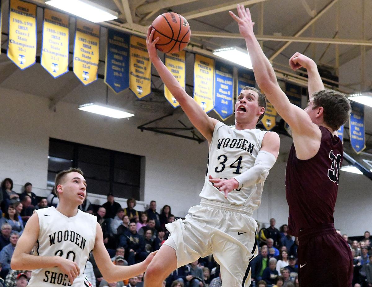 Boys Basketball Bulldogs Bulldoze Wooden Shoes Fall Short At