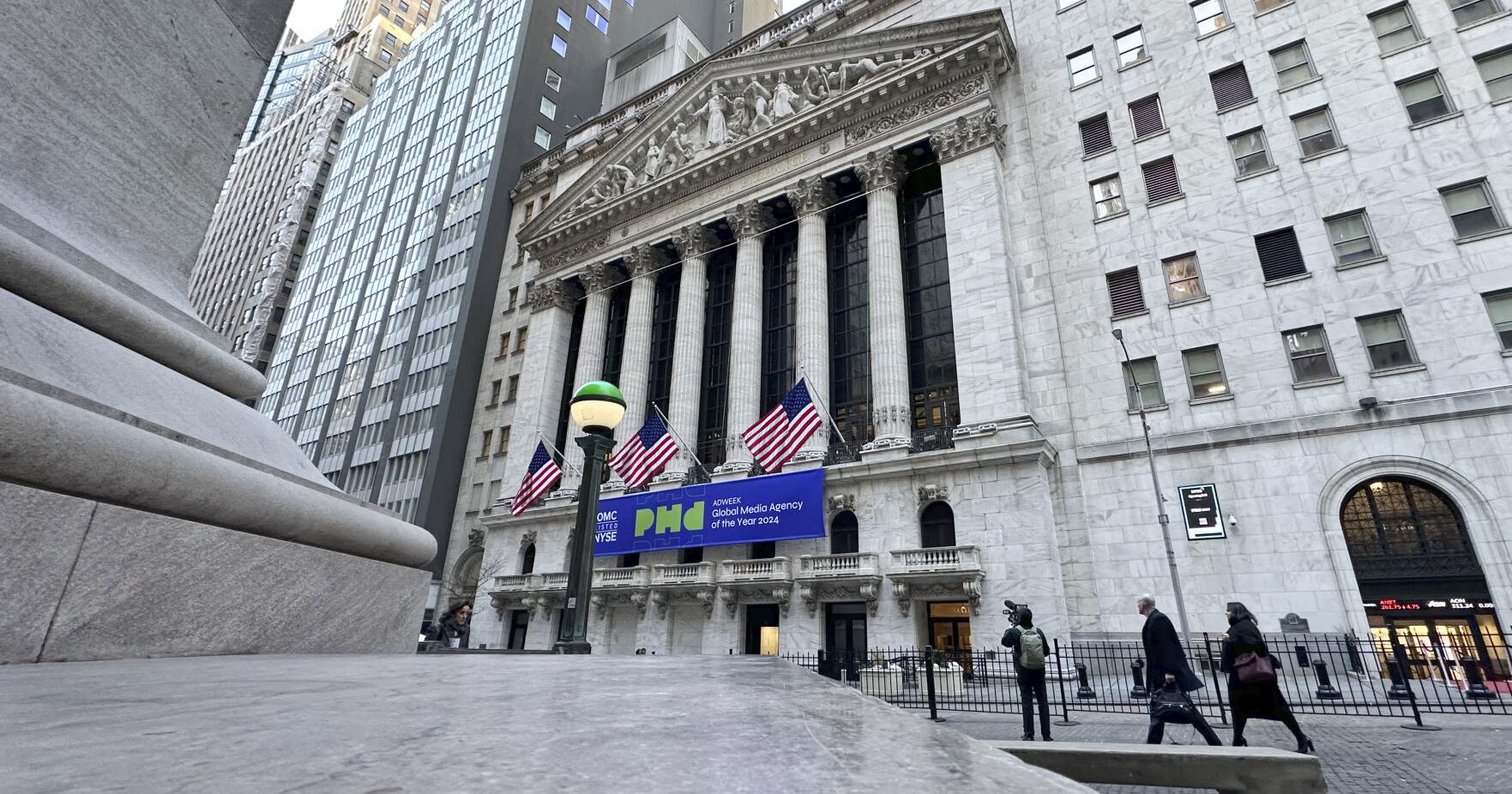 Wall Street stays stuck in neutral ahead of a looming inflation report - Vimarsana News