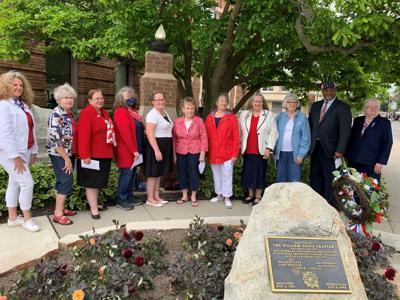 Daughters honor Revolutionary War veterans
