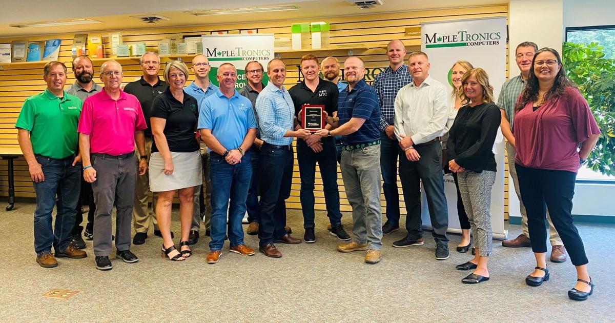 Mapletronics Computers Chamber recognizes MapleTronics | Business | elkharttruth.com