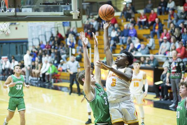 Big First Quarter Keys Memorial Win Over Concord High School