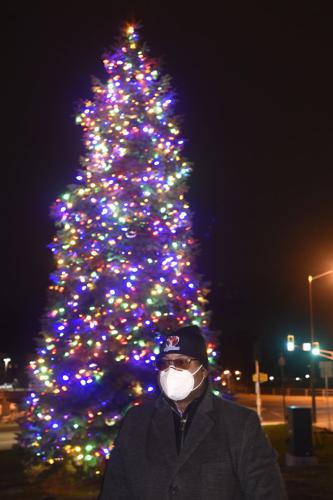 Kankakee Christmas Tree Lighting 2022 City Lights Christmas Tree | Hometown | Elkharttruth.com