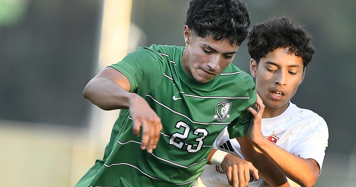Minutemen win a thriller over No. 1 Goshen