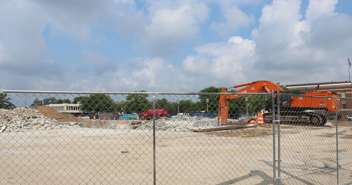 Old courthouse demolition makes way for development