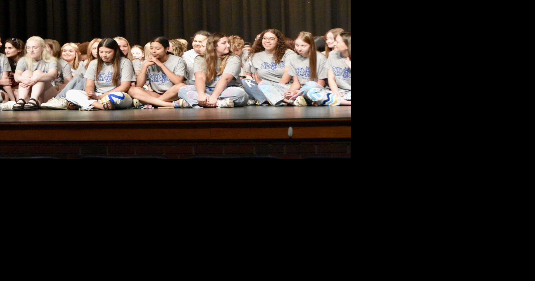 Elkin High School seniors celebrate with assembly, picnic | School ...