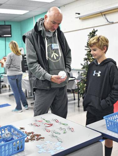 Students handcraft ornaments | News | elkintribune.com