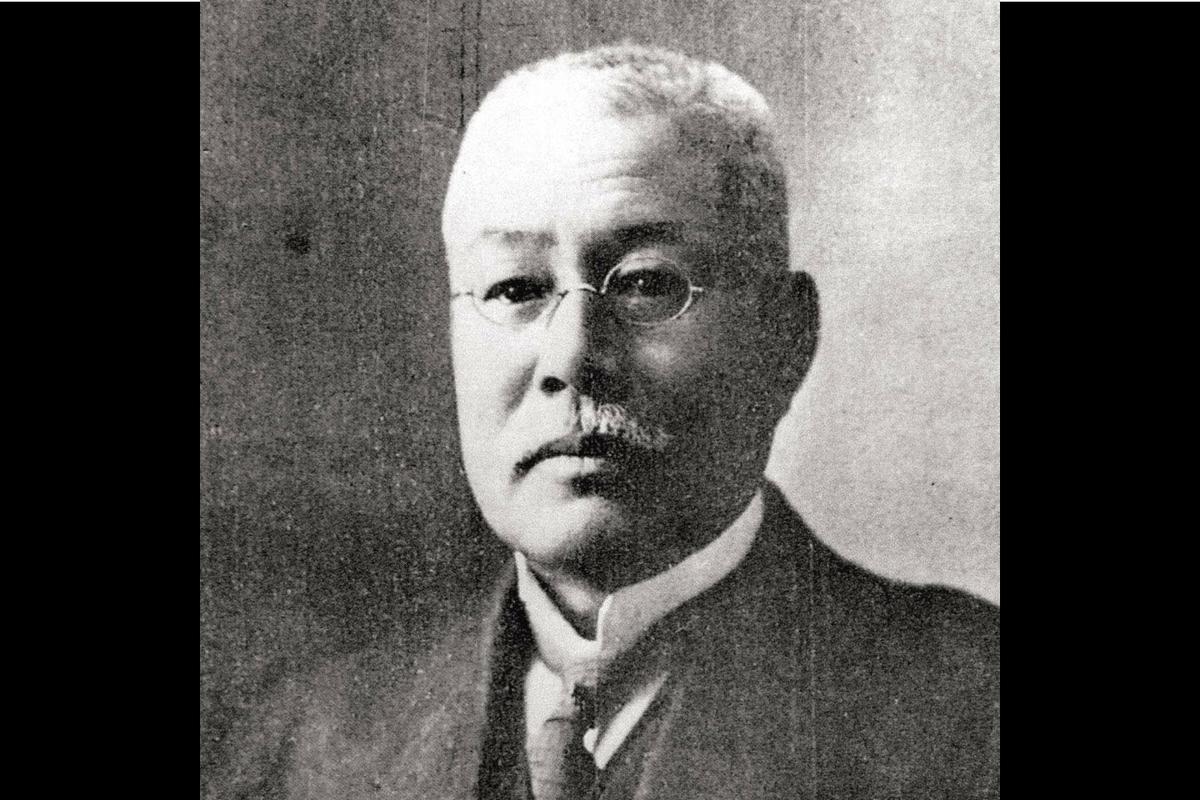 1921 Komatsu Ltd. founded by Meitaro Takeuchi