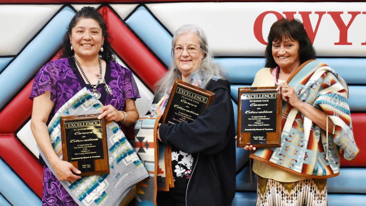 Owyhee Combined Schools celebrate retirement for teachers, librarian
