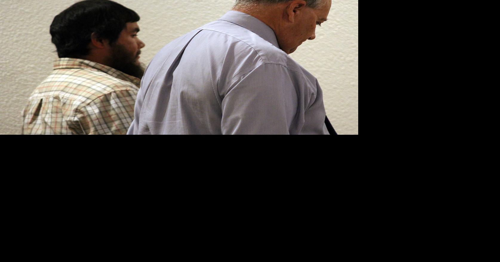 Defense to bring in 'mystery' expert for police car shooting trial