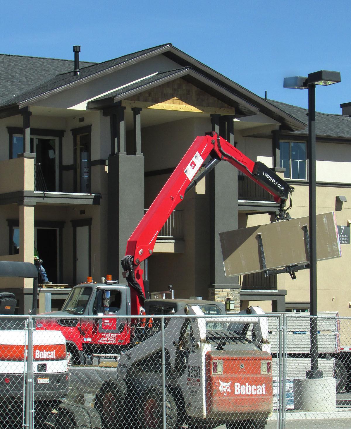 Apartment Boom Changes Al Climate In Elko Local Elkodaily Construction Continued Friday On Additional Units At Ruby Vista Apartments Off East Jennings Way