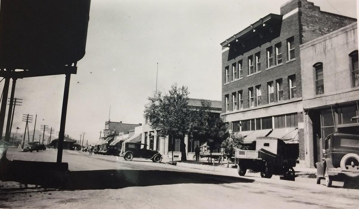 Elko's early years photo gallery Lifestyles