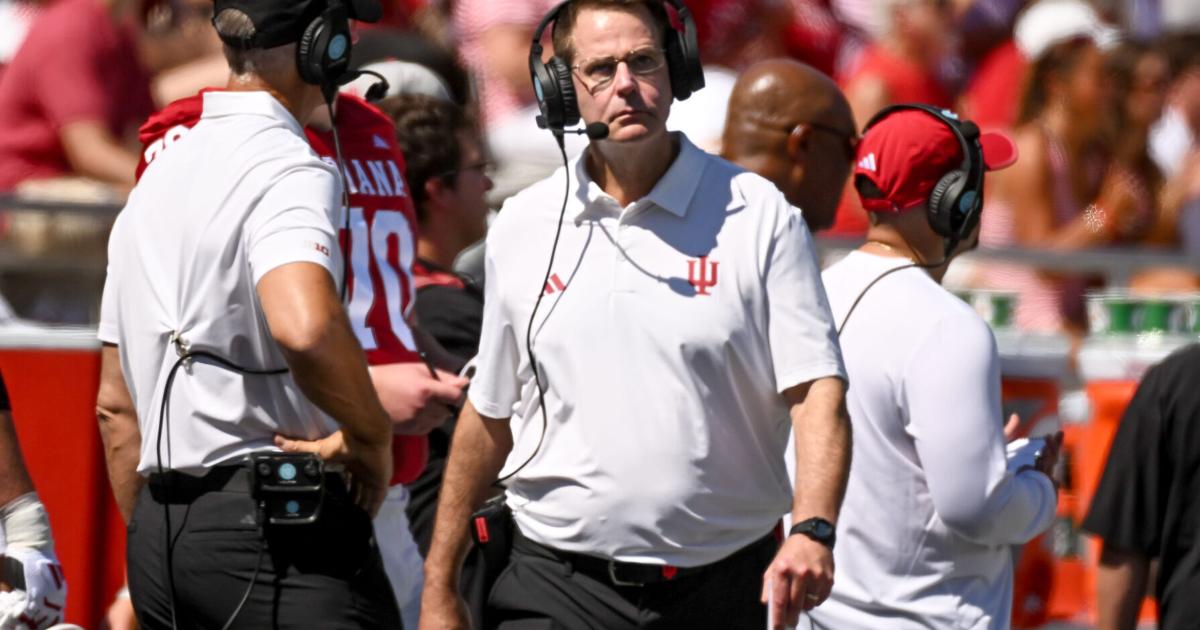 COLLEGE FOOTBALL Who are the top 25 college football coaches? Curt Cignetti passes Kirby Smart at No. 1 Paul Myerberg, Blake Toppmeyer, Jordan Mendoza and Austin Curtright USA TODAY Jul 17, 2026 9 mins ago